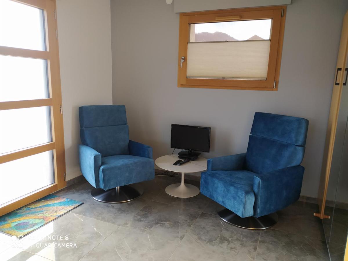 In The Heart Of Nature With An Unique View Plan Montmin Екстериор снимка